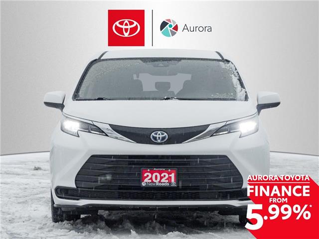 2021 Toyota Sienna LE 8-Passenger (Stk: 363751) in Aurora - Image 2 of 24