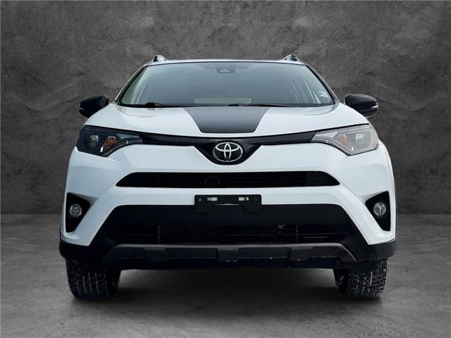 2018 Toyota RAV4 XLE (Stk: R4537A) in Kamloops - Image 2 of 25