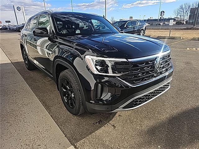 2026 Volkswagen Atlas Cross Sport 2.0 TSI Highline (Stk: 26229) in Lethbridge - Image 6 of 23