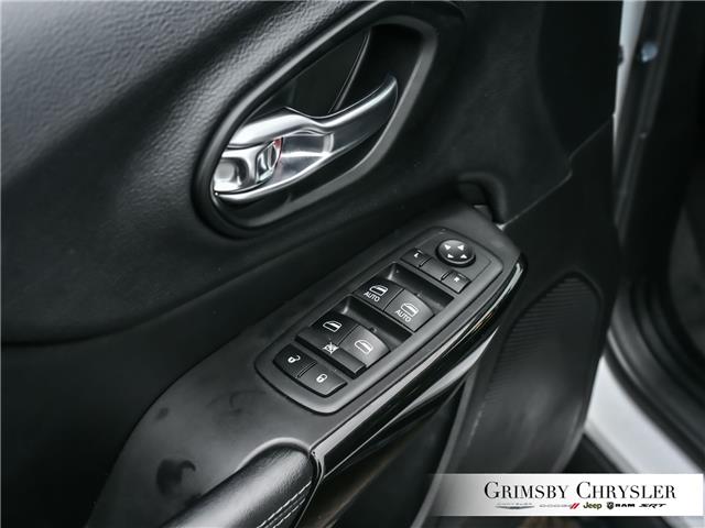2021 Jeep Cherokee Altitude (Stk: U6215) in Grimsby - Image 17 of 34