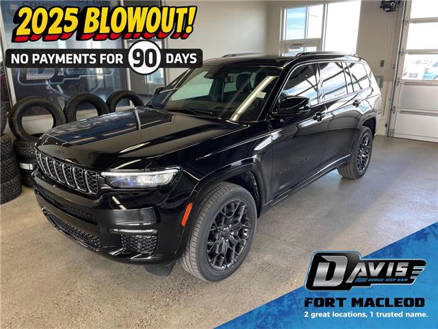 2025 Jeep Grand Cherokee L Summit (Stk: 25002) in Fort Macleod - Image 1 of 33