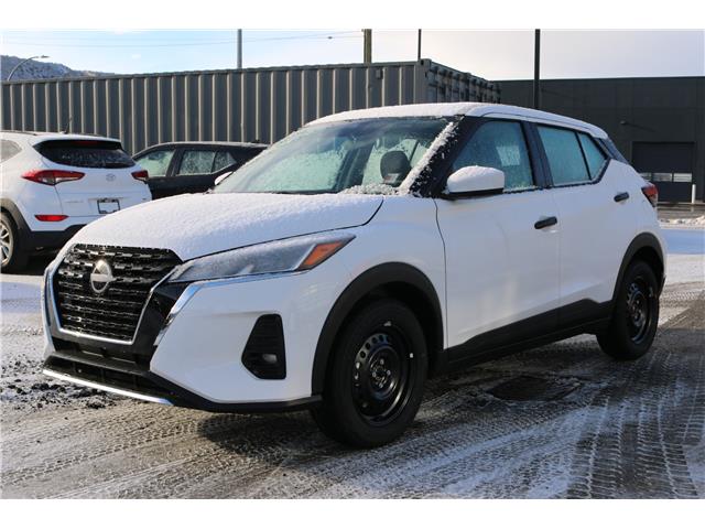 2025 Nissan Kicks Play S (Stk: T25327) in Kamloops - Image 1 of 21