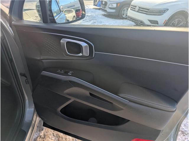 2025 Kia Sorento 2.5T EX (Stk: T-607A) in Calgary - Image 10 of 27