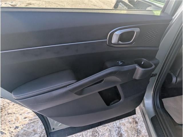 2025 Kia Sorento 2.5T EX (Stk: T-607A) in Calgary - Image 17 of 27