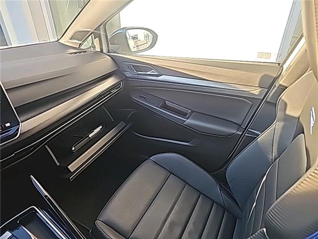 2025 Volkswagen Golf R Base (Stk: 26257A) in Lethbridge - Image 16 of 22