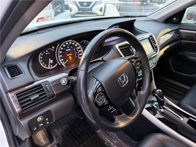 2016 Honda Accord Touring V6 (Stk: 164975) in London - Image 6 of 8