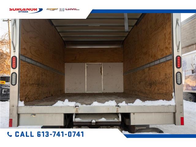 2020 Chevrolet Express Cutaway Work Van (Stk: R27843A) in Ottawa - Image 6 of 14