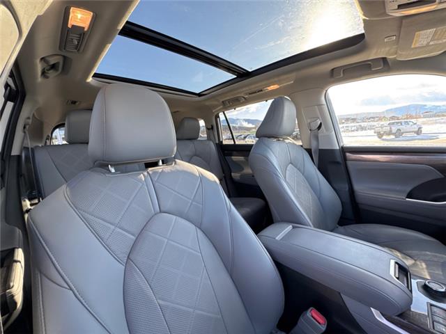 2023 Toyota Highlander Limited (Stk: 3034953A) in Cranbrook - Image 11 of 21
