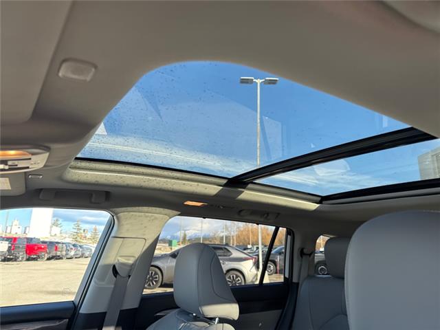 2023 Toyota Highlander Limited (Stk: 3034953A) in Cranbrook - Image 16 of 21
