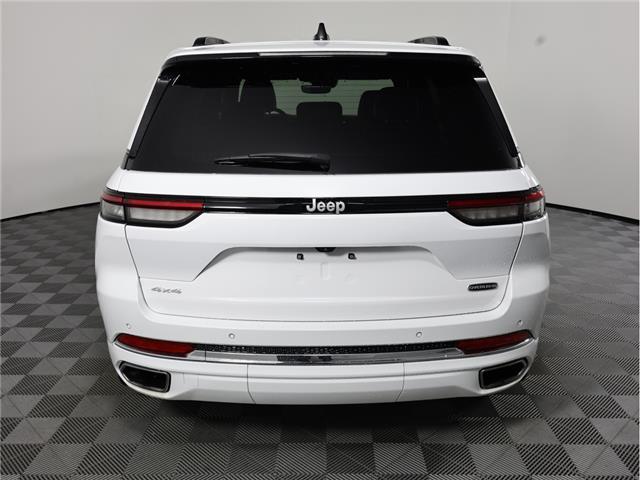 2024 Jeep Grand Cherokee Overland (Stk: B20637) in Calgary - Image 7 of 22
