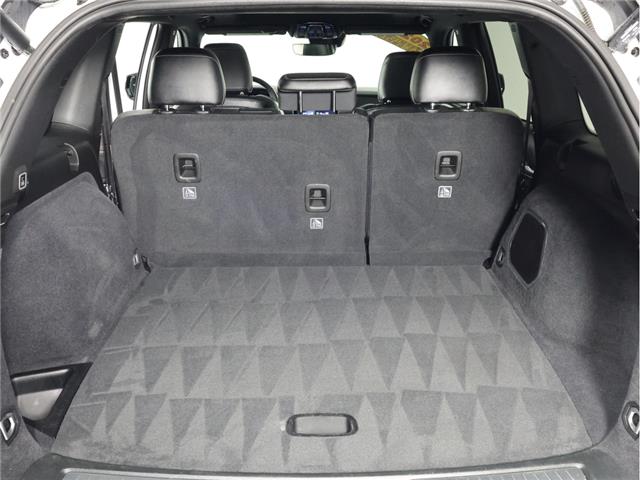 2024 Jeep Grand Cherokee Overland (Stk: B20637) in Calgary - Image 10 of 22