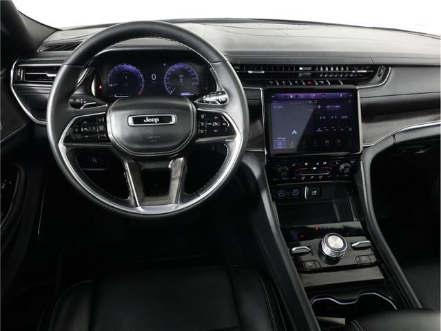 2024 Jeep Grand Cherokee Overland (Stk: B20652) in Calgary - Image 13 of 23