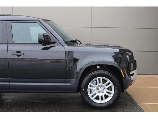 2025 Land Rover Defender P400 S (Stk: D155365-demo) in London - Image 8 of 39