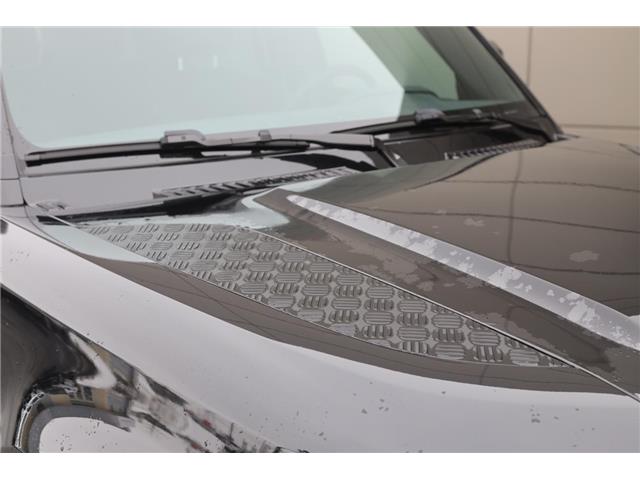 2025 Land Rover Defender P400 S (Stk: D155365-demo) in London - Image 15 of 39