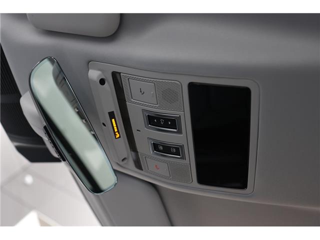 2025 Land Rover Defender P400 S (Stk: D155365-demo) in London - Image 28 of 39