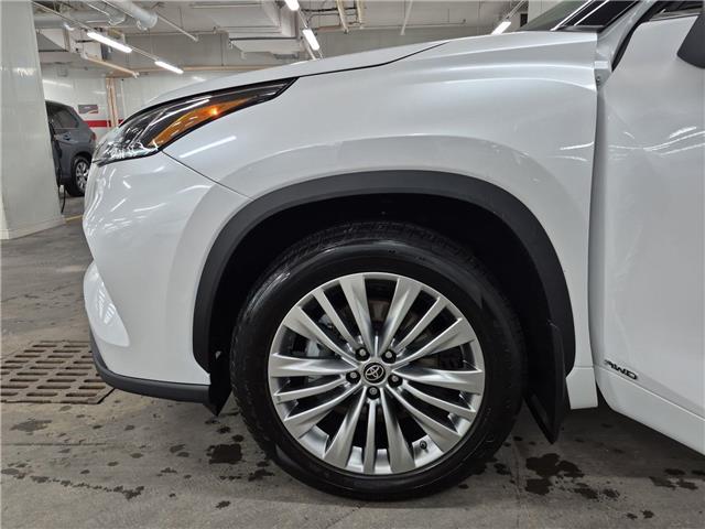 2025 Toyota Highlander Hybrid Limited (Stk: 10119634A) in Markham - Image 10 of 36 2025 Toyota Highlander Hybrid Limited (Stk: 10119634A) in Markham - Image 10 of 36