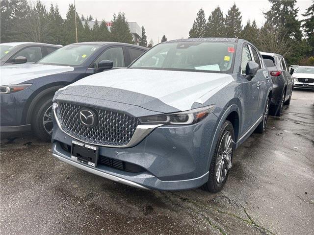2025 Mazda CX-5 Signature (Stk: 795486) in Surrey - Image 1 of 5