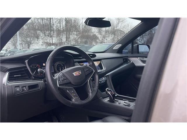 2022 Cadillac XT5 Premium Luxury (Stk: 173791) in London - Image 9 of 12