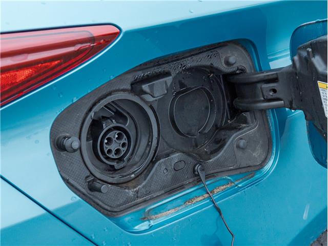 2021 Toyota Prius Prime Base (Stk: 23U12398) in North York - Image 6 of 25
