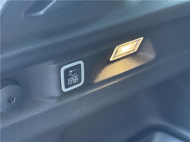 2025 Jeep Grand Cherokee L Limited (Stk: 25593) in London - Image 28 of 29