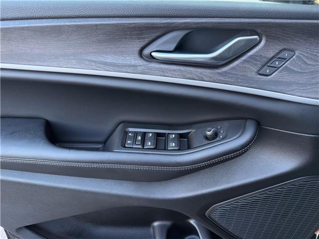 2025 Jeep Grand Cherokee L Limited (Stk: 25593) in London - Image 22 of 29