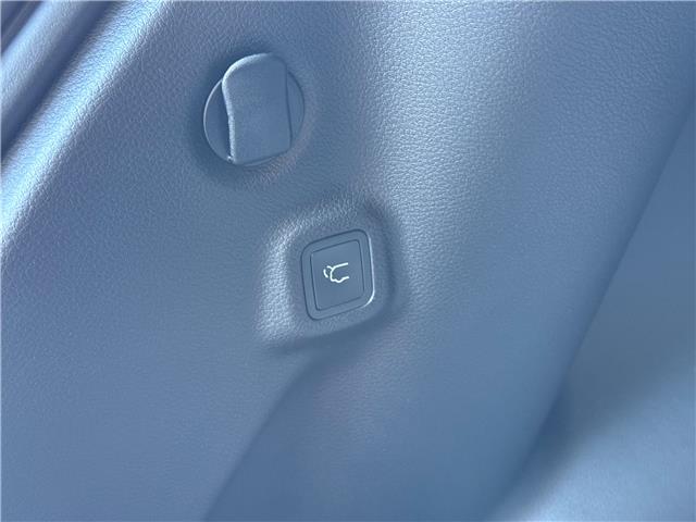 2026 Jeep Compass Trailhawk (Stk: 26113) in London - Image 23 of 24