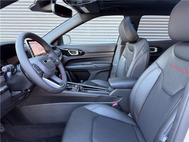 2026 Jeep Compass Trailhawk (Stk: 26113) in London - Image 9 of 24