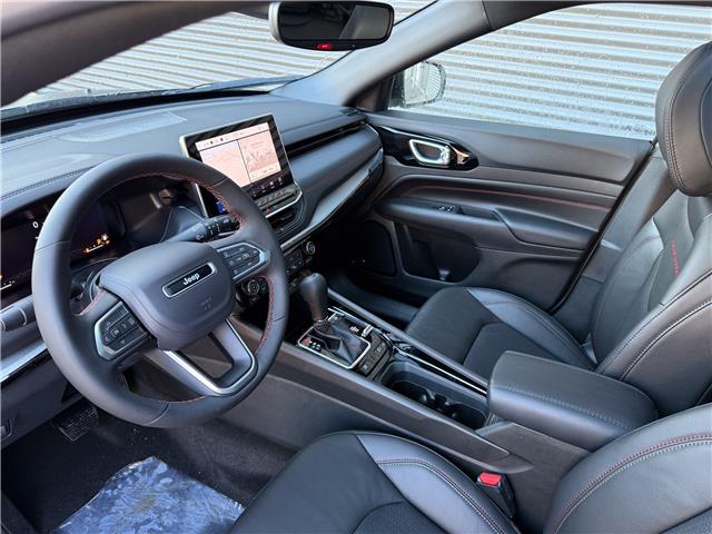 2026 Jeep Compass Trailhawk (Stk: 26113) in London - Image 11 of 24