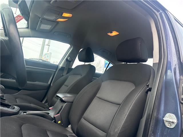 2017 Hyundai Elantra GLS (Stk: S26101A) in Newmarket - Image 11 of 17 2017 Hyundai Elantra GLS (Stk: S26101A) in Newmarket - Image 11 of 17