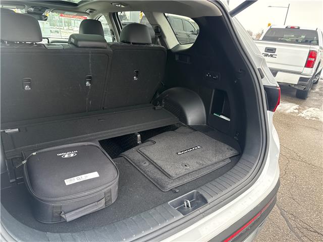 2023 Hyundai Santa Fe Plug-In Hybrid Luxury (Stk: L698) in Newmarket - Image 10 of 25