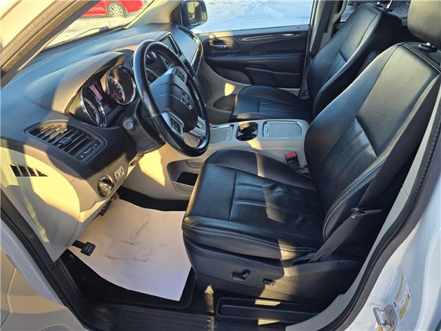 2019 Dodge Grand Caravan Crew in Saskatoon - Image 8 of 17