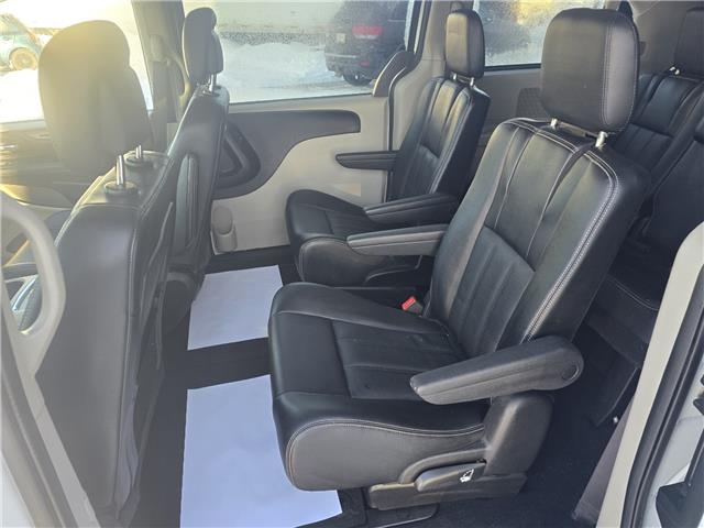 2019 Dodge Grand Caravan Crew in Saskatoon - Image 16 of 17