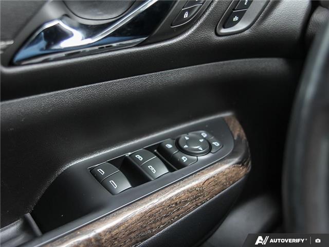 2022 GMC Acadia Denali (Stk: 157837) in London - Image 17 of 27