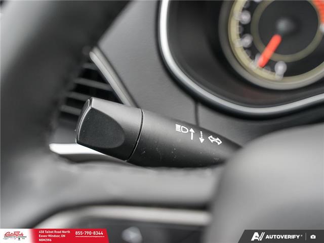 2022 Jeep Cherokee Trailhawk (Stk: 62562) in Essex-Windsor - Image 19 of 31