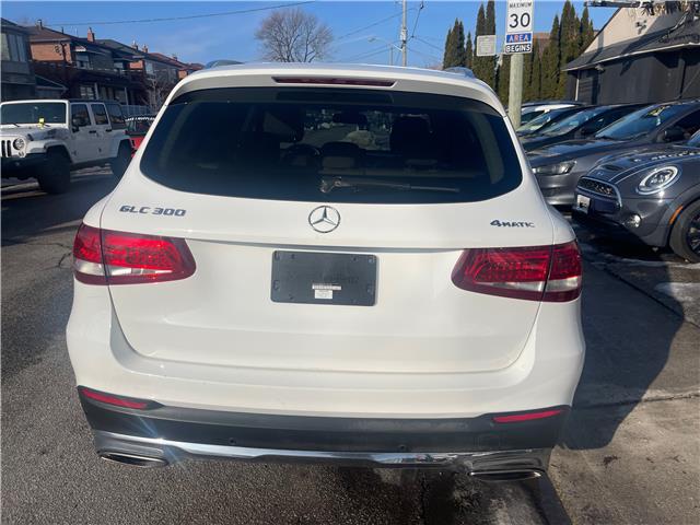 2017 Mercedes-Benz GLC 300 Base (Stk: M155740) in Scarborough - Image 6 of 23