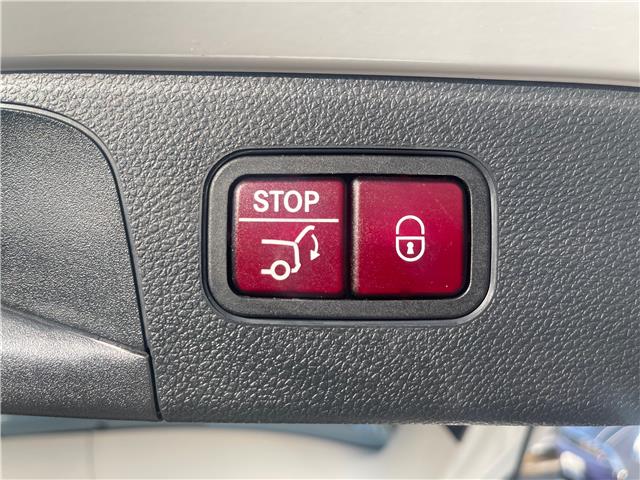 2017 Mercedes-Benz GLC 300 Base (Stk: M155740) in Scarborough - Image 10 of 23