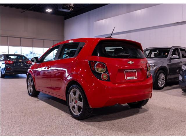 2016 Chevrolet Sonic LT Auto (Stk: RE62850) in Calgary - Image 6 of 22