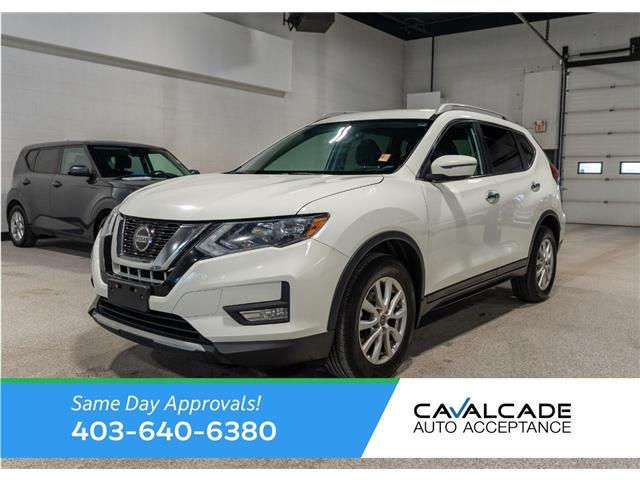 2018 Nissan Rogue SV (Stk: R68762) in Calgary - Image 1 of 22