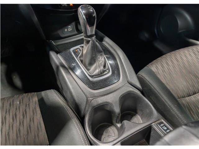 2018 Nissan Rogue SV (Stk: R68762) in Calgary - Image 17 of 22