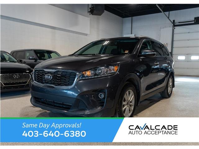 2019 Kia Sorento 3.3L LX (Stk: RE68299) in Calgary - Image 1 of 18