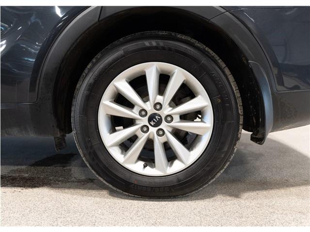 2019 Kia Sorento 3.3L LX (Stk: RE68299) in Calgary - Image 9 of 18 2019 Kia Sorento 3.3L LX (Stk: RE68299) in Calgary - Image 9 of 18
