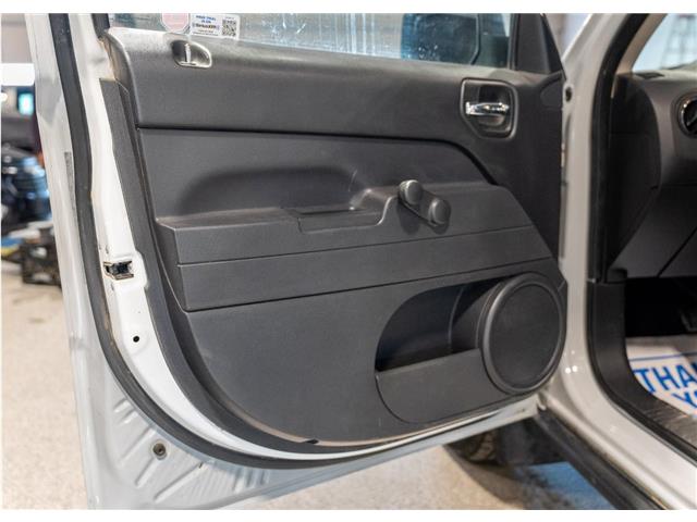 2017 Jeep Patriot Sport/North (Stk: R68191) in Calgary - Image 9 of 18