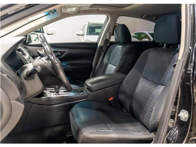 2017 Nissan Altima 2.5 S (Stk: R68587) in Calgary - Image 14 of 22