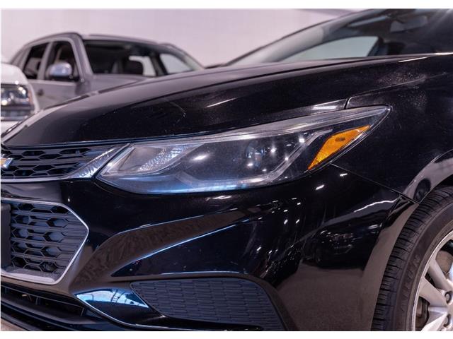 2016 Chevrolet Cruze LT Auto (Stk: R68915) in Calgary - Image 10 of 22