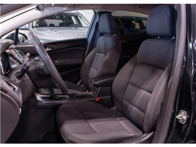 2016 Chevrolet Cruze LT Auto (Stk: R68915) in Calgary - Image 13 of 22