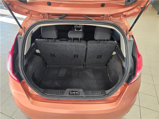 2017 Ford Fiesta SE (Stk: 22HE28569A) in Winnipeg - Image 7 of 21