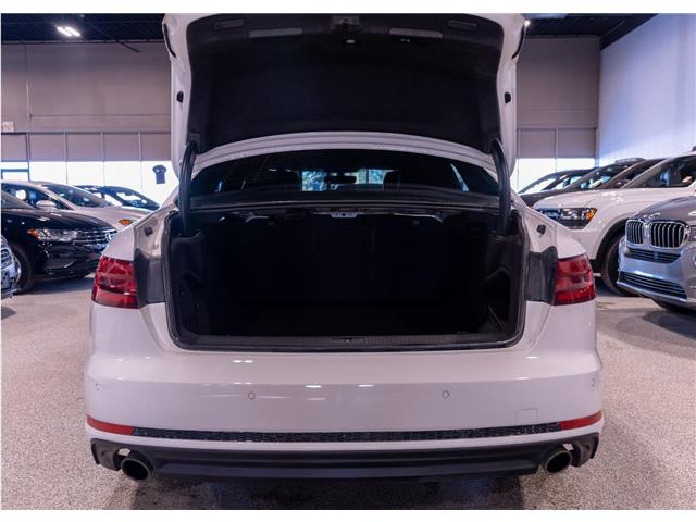 2017 Audi A4 2.0T Technik (Stk: RE69052) in Calgary - Image 7 of 20 2017 Audi A4 2.0T Technik (Stk: RE69052) in Calgary - Image 7 of 20