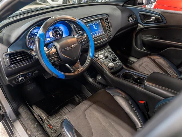 2015 Chrysler 200 S (Stk: RE69169) in Calgary - Image 11 of 21