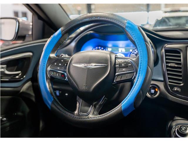 2015 Chrysler 200 S (Stk: RE69169) in Calgary - Image 13 of 21
