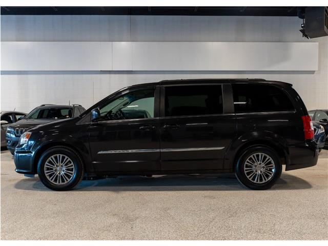 2014 Chrysler Town & Country Touring-L (Stk: RE68820) in Calgary - Image 6 of 21